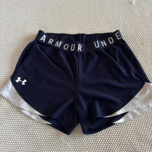 Navy Under Armour shorts #sportswear